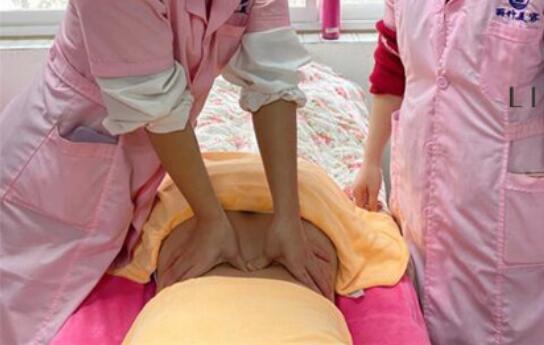 如何給腰部和腎部按摩？南寧美容師培訓(xùn)正規(guī)學(xué)校教你