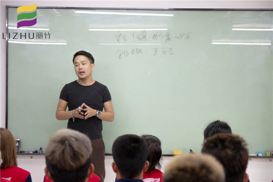 麗竹美發(fā)就業(yè)宣講，告訴你南寧美發(fā)學(xué)校哪家就業(yè)率高