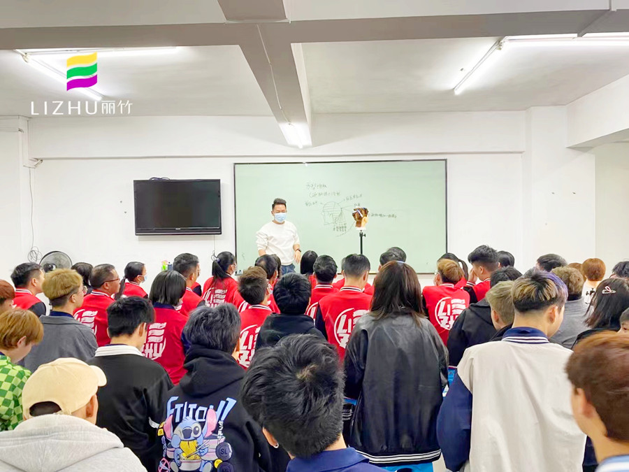 美發(fā)方形堆積注意事項(xiàng)，廣西美發(fā)師培訓(xùn)班課程教授