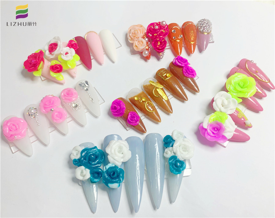 雕花美甲圖片，南寧美甲十大名校學員作品