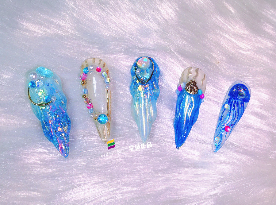 美人魚美甲、泡泡美甲、玫瑰雕花美甲 |  南寧美甲短期培訓班作品