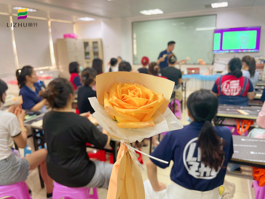 南寧花藝培訓(xùn)哪里好？南花藝師培訓(xùn)學(xué)校歡迎你