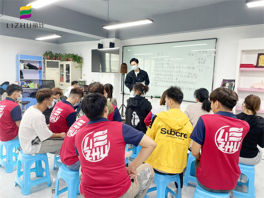 生姜洗頭的好處？南寧美發(fā)洗護(hù)學(xué)校理論講解
