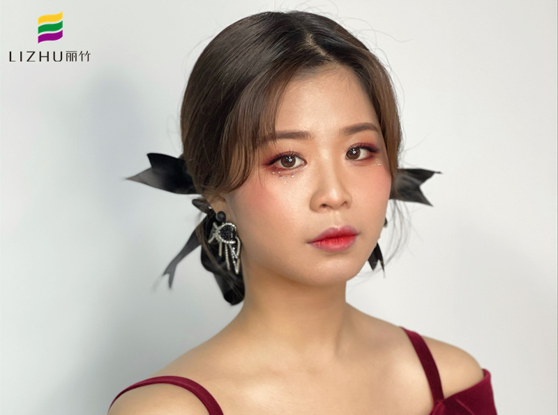 時(shí)尚簡(jiǎn)約造型，廣西美妝師專業(yè)學(xué)校作品