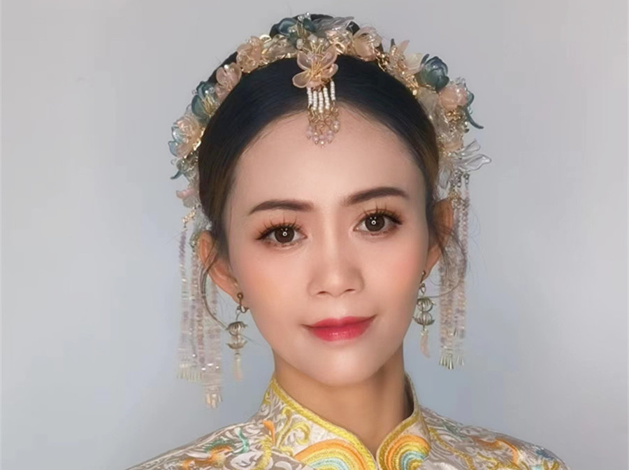 國風(fēng)新娘造型，廣西新娘彩妝造型學(xué)校演繹中國美