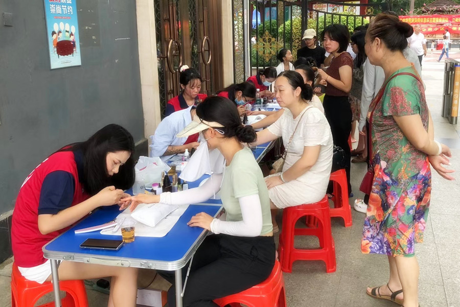 南寧美甲培訓(xùn)社會報告，告訴你南寧學(xué)美甲哪里有實力？