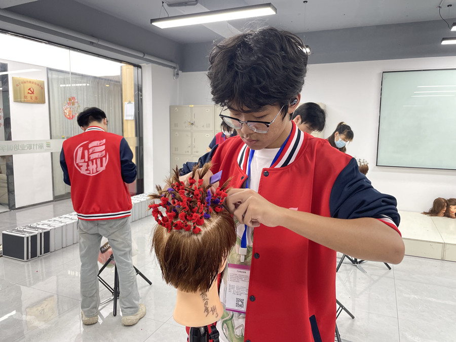 女士流行燙發(fā)款式：燙發(fā)類型有哪些？