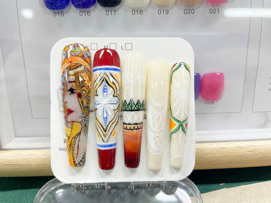 波西米亞美甲，南寧美甲進(jìn)修學(xué)院學(xué)員作品